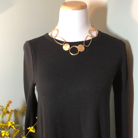 Gold Necklace - Picture 3 of 6